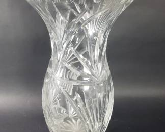 099 Lot 108 Crystal vase