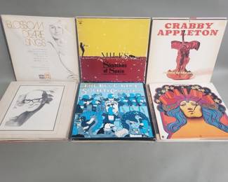 627 Lot 554 Group of vintage LP records