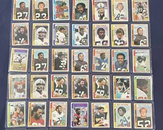 372 Lot 384h Lot of 60 1978 Topps football cards