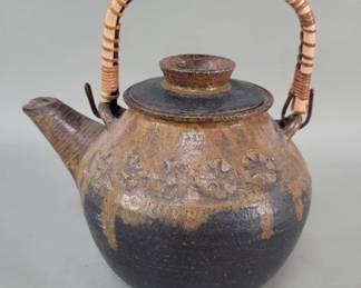 600 Lot 529 Signed vintage studio pottery teapot