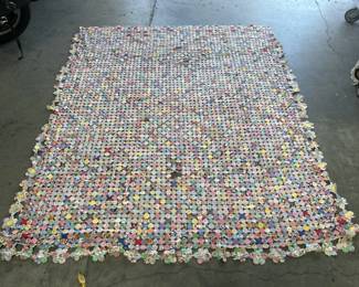751 Lot 671 Vintage yo yo quilt