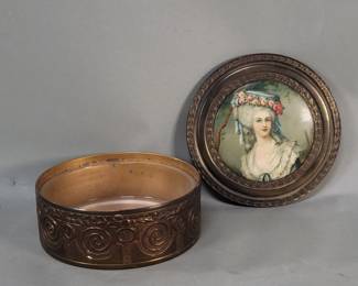 138 Lot 147 Victorian style spelter powder box with glass