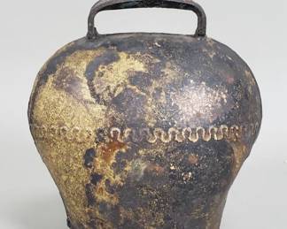 130 Lot 59 Antique iron alpine cowbell