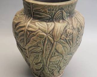 673 Lot 598 Art Deco Weller ceramic vase