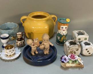 674 Lot 599 Group of porcelain and ceramic ashtray bowls