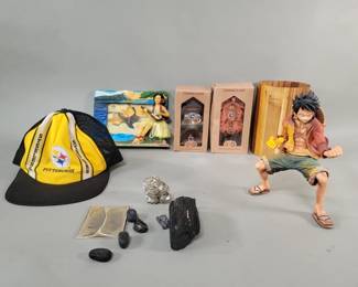 238 Lot 301 Box lot miscellaneous cuckoo clocks rock