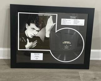 328 Lot 356h Framed David Bowie photo and Heroes 1977 record