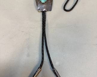 073 Lot 82 Vintage Native American style silver and
