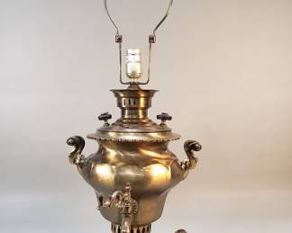 120 Lot 161 Antique brass samovar table lamp