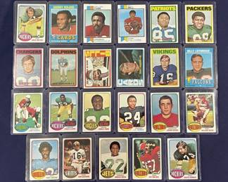 370 Lot 383h Lot of 1970s Topps football cards