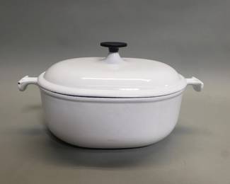 210 Lot 235 Vintage Le Creuset 25 La Mama covered pot