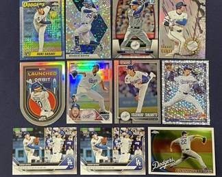 451 Lot 423h Large lot of Dodgers baseball cards Shohei
