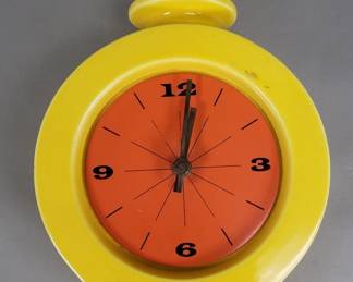 802 Lot 719 Mid century modern ceramic teardrop wall clock