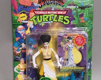 164 Lot 173 Sealed 1994 Universal Studios Monsters TMNT