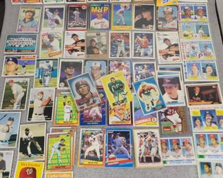 249 Lot 306h Vintage sports cards Nolan Ryan Cal Ripken Jr