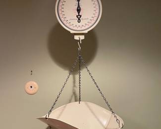 Vintage American Family Scale Hanging Produce Scale