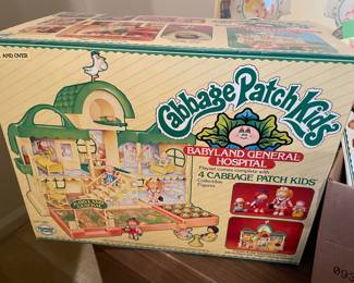 Vintage 1984 Cabbage Patch Kids Babyland General Hospital Playset