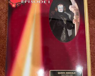 Hasbro Star Wars Episode I Queen Amidala Black Travel Gown Portrait Edition Doll