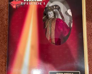 Hasbro Star Wars Episode I Queen Amidala 1999 Portrait Edition Doll