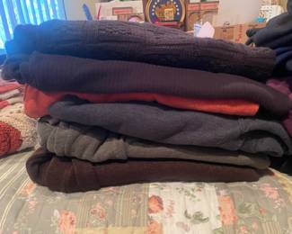 Vintage Sweatshirts and Hoodies