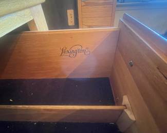 Lexington Furniture China Cabinet