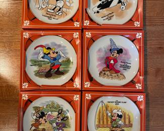 Vintage Disney Mickey's Greatest Moments Collector Plates