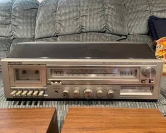 Soundesign Stereo Receiver with Cassette and 8-Track