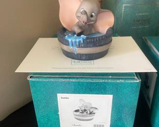 Walt Disney Classics Collection Dumbo Simply Adorable Membership Sculpture
