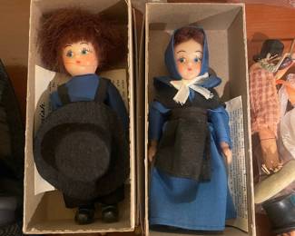 Vintage Amish Couple Dolls