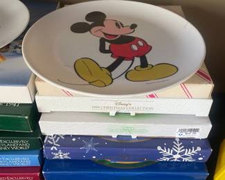 Vintage Disney Christmas Collection Plates