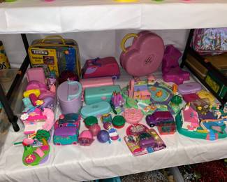 Variety of polly pocket toys
