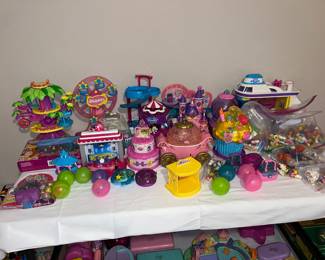 Vintage squinkie playsets