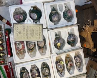 collection of vintage Bradford Editions / The Bradford Exchange heirloom porcelain and glass-finish Christmas ornaments