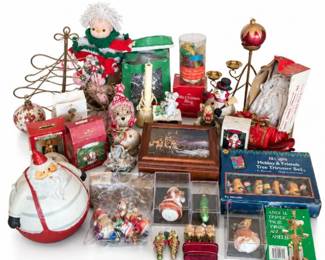 18 VintageChristmasOrnamentsCollectiblesMysteryLot