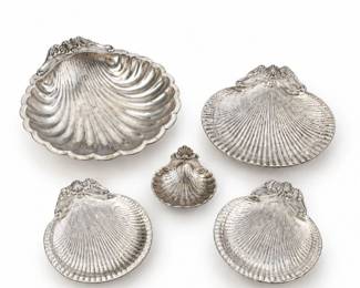 49 ArthurCourtAluminumShellServingCollection