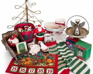 103 VintageChristmasDcorOrnamentsHolidayLot