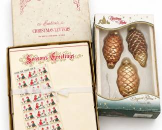 113 VintageChristmasPineconeOrnamentsLetterSets