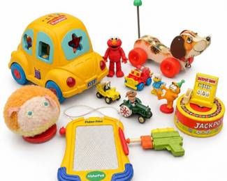 115 VintageToyLotVTechGarfieldElmoPullToys