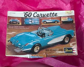 Revell '60 Corvette Plastic Model Kit New $12.00