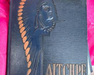 1949 Hyde Park High School Aitchpe Yearbook