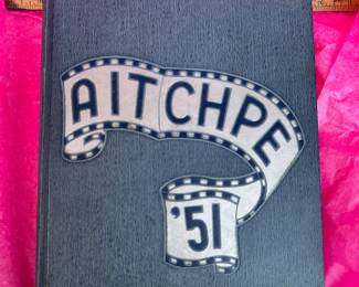 1951 Hyde Park High School Aitchpe Yearbook