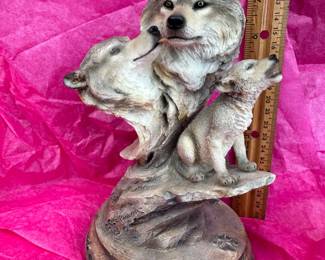 MCSI 2003 "Family Song" Wolf Pack Figurine