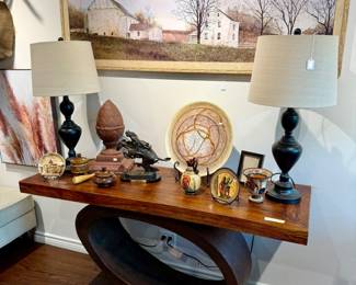 HIGH END O-RING MESQUITE TOPPED CONSOLE TABLE WITH METAL O-RING BASE.  