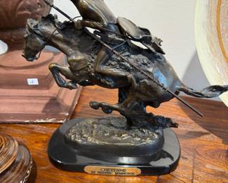 REMINGTON BRONZE "CHEYENNE".