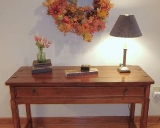 Hooker Seven Seas console