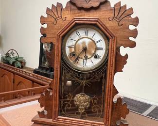 Antique Gingerbread Mantel Clock