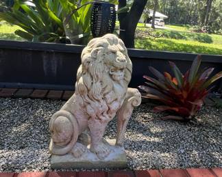 Cast Stone Heraldic Lion Garden Statue