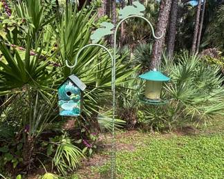 Decorative Garden Shepherd's Hook with Birdhouse and Feeder