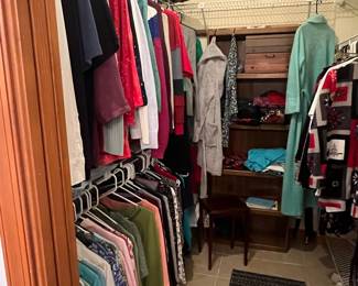 Estate Closet Contents: Assorted Women's Apparel and Accessories