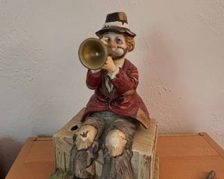 Waco Melody in Motion 'Willie the Trumpeter' Hobo Clown Music Box